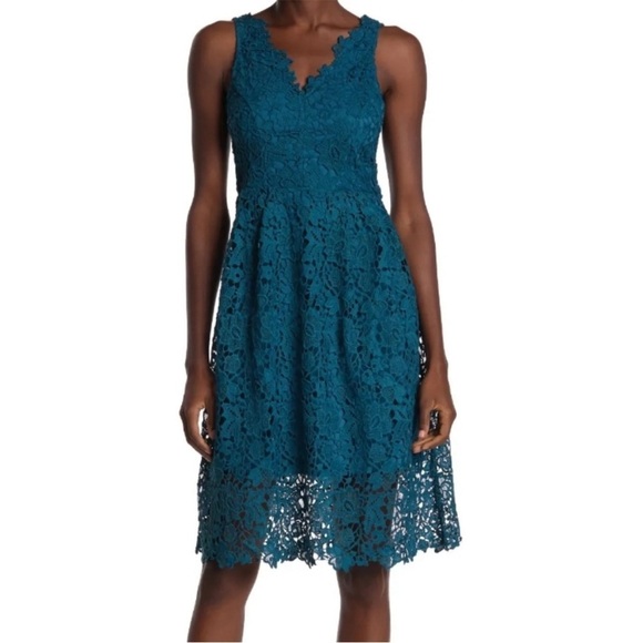 Astr Dresses & Skirts - ASTR the Label V-Neck Lace Crochet Fit & Flare Teal Dress